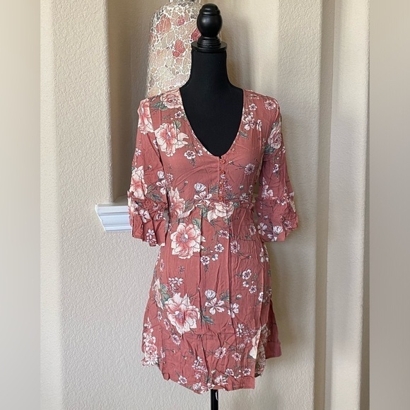 Band of Gypsies BOG Collective Floral Bell Sleeve Mini Dress Size S - Picture 2 of 8